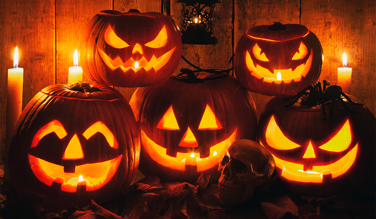 Read more about the article การแกะสลักฟักทอง (Pumpkin Carving)