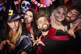 Read more about the article การแต่งตัวแฟนซี (Costume Party)