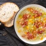 ซุปข้าวบาร์เลย์บุนด์เนอร์ (Bündner Gerstensuppe) 