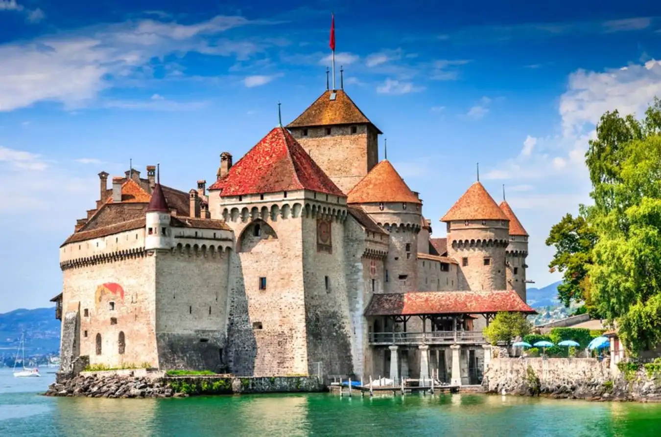 Read more about the article Chillon Castle